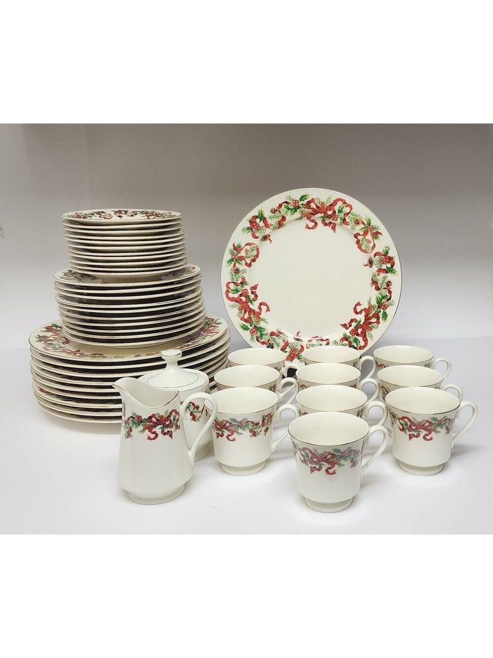 Christmas Ribbon By World Bazaars Vintage 42 PC Porcelain Dinnerware Dish Set